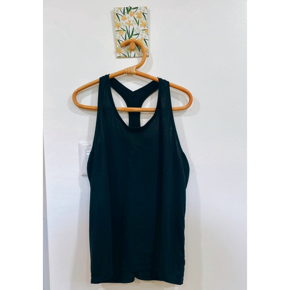 Ahtleta | Black Racerback Tank Top
